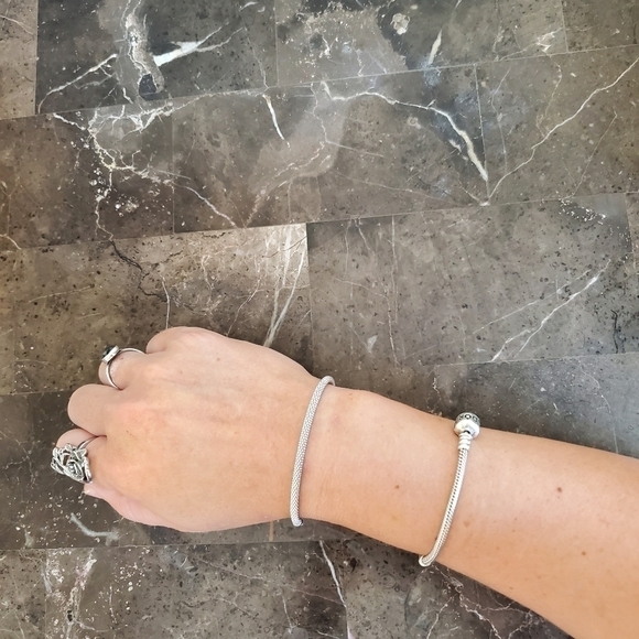 𝅺STERLING Forever silver adjustable rope bracelet - Picture 2 of 4